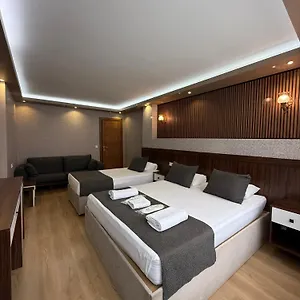 Ueskuedar فندق